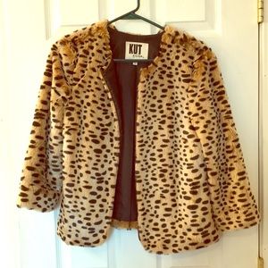 Faux fur leopard coat